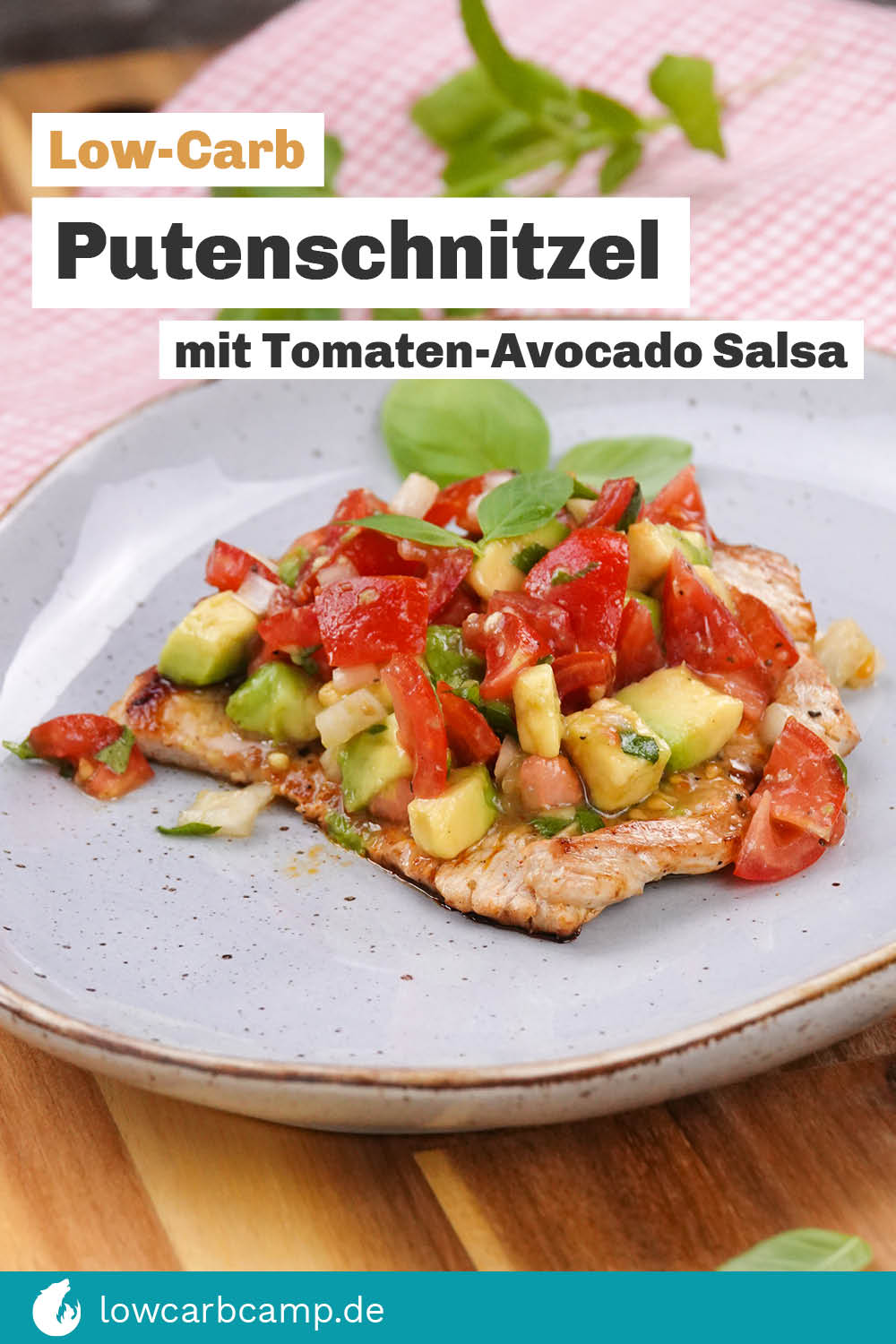 Putenschnitzel mit Tomaten-Avocado Salsa