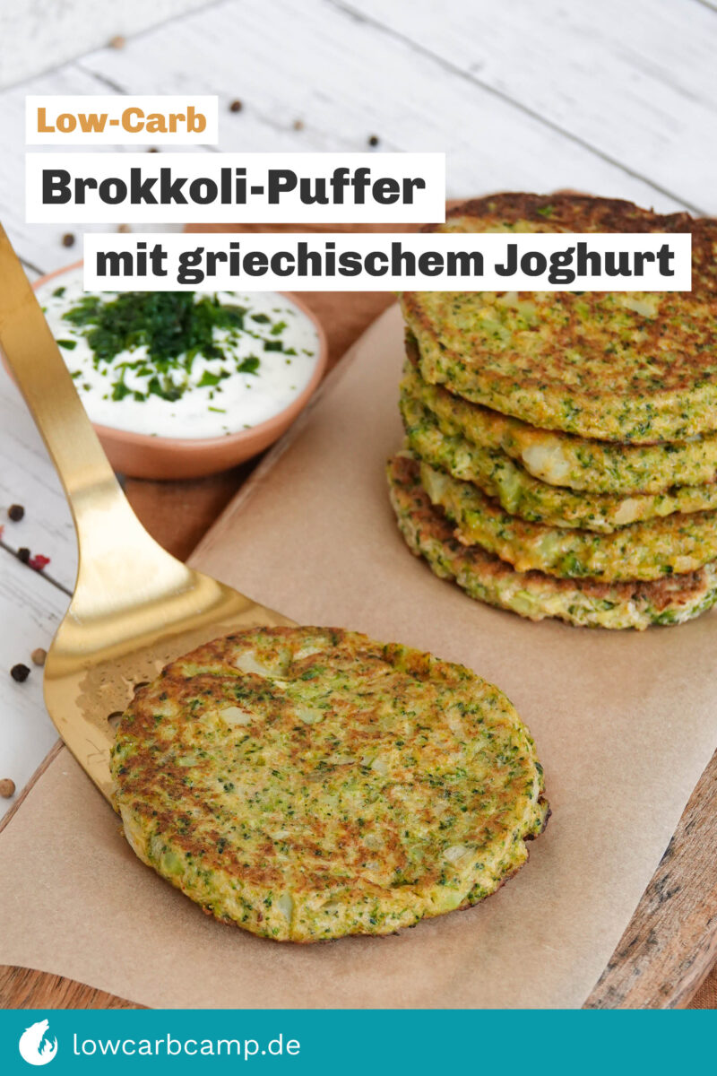 Brokkoli-Puffer mit griechischem Joghurt
